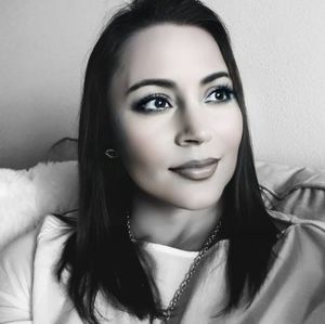 Meet your Posher, Ines